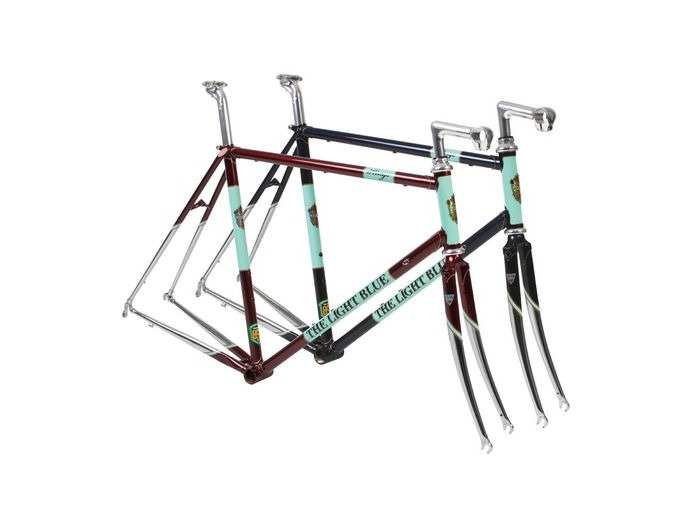 THE LIGHT BLUE Kings Frameset Red/Chrome click to zoom image