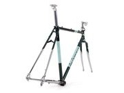 THE LIGHT BLUE St Johns Frameset Green/Chrome 